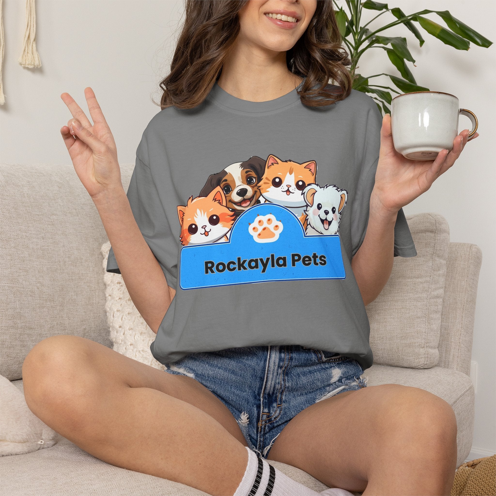 Rockayla Pets Cute Puppy & Kitten Graphic T-Shirt